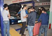 汽车维修校园环境