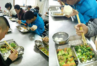 学校食堂